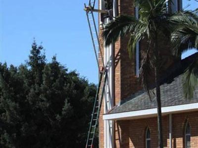 ヘルメット着用しているからヨシ！